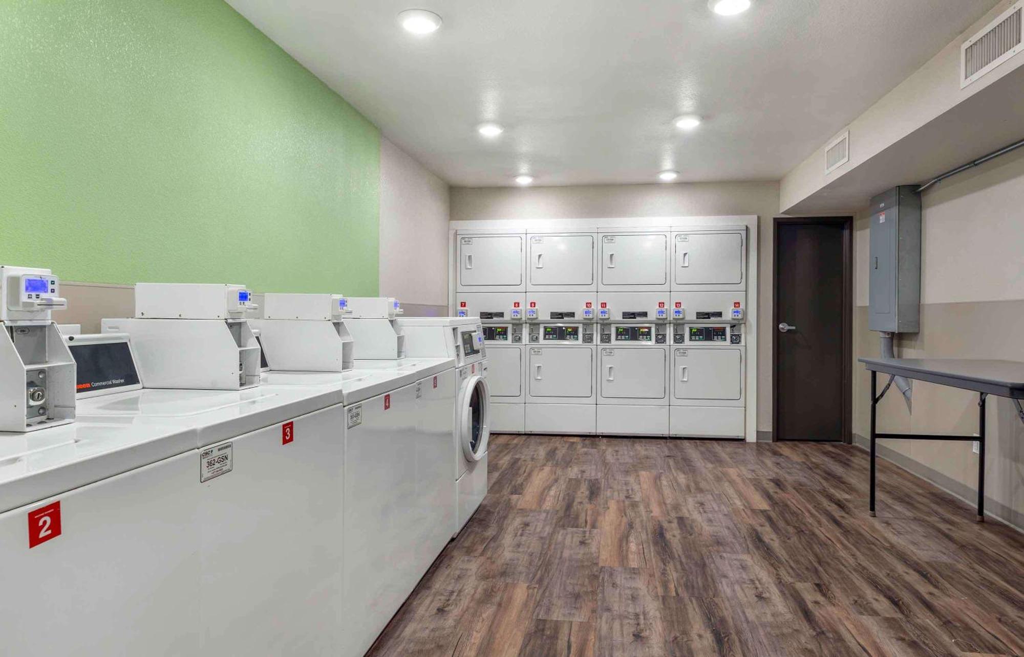 Extended Stay America Suites - Boston - 소거스 외부 사진