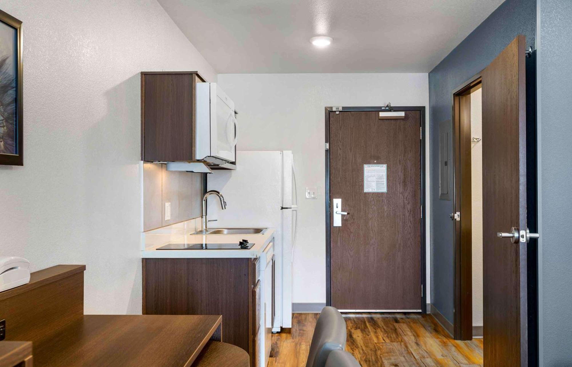 Extended Stay America Suites - Boston - 소거스 외부 사진
