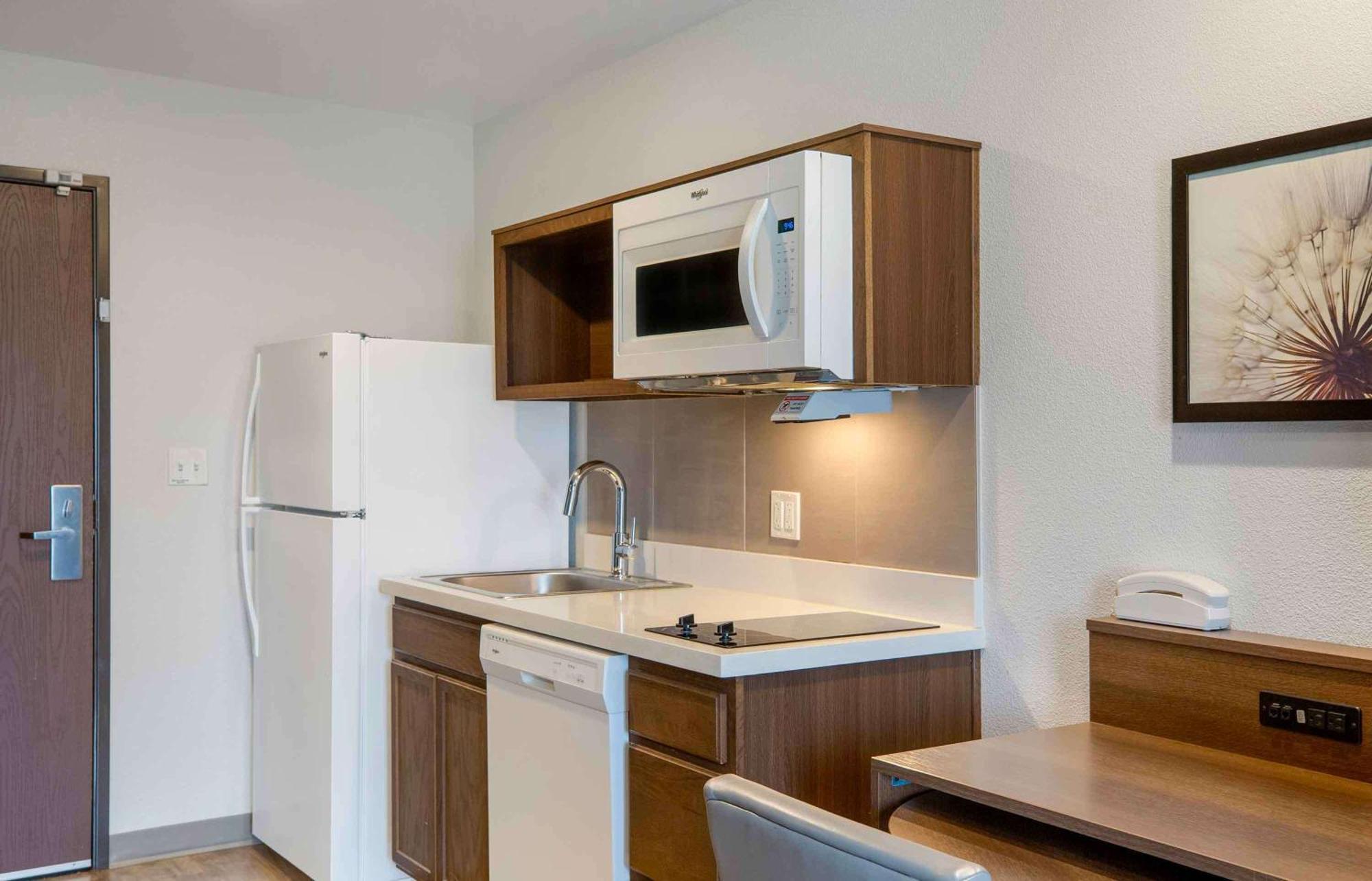 Extended Stay America Suites - Boston - 소거스 외부 사진